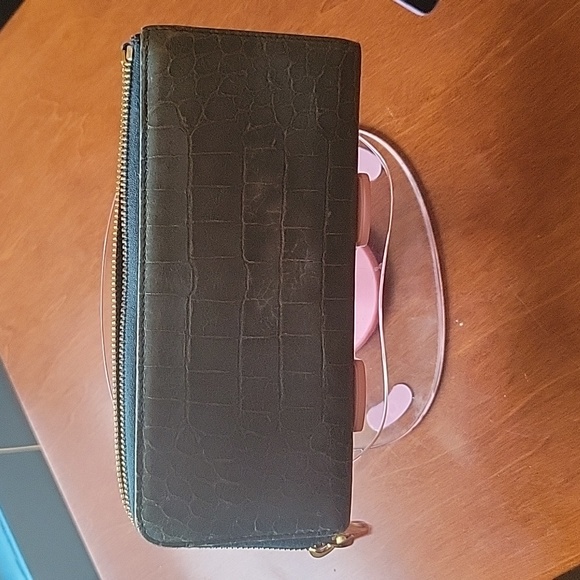 Miu Miu Aqua Croc Embossed Zip Around Wallet - Picture 2 of 7